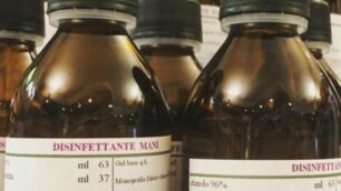 Alcuni flaconi sequestrati