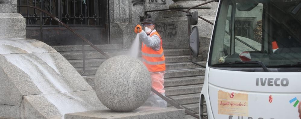 Coronavirus, Monza: Sanificazione strade