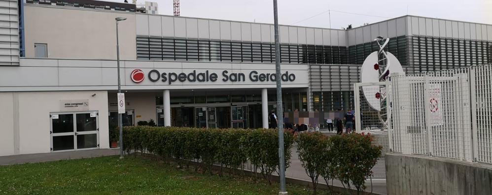 L’ingresso dell’ospedale San Gerardo di Monza