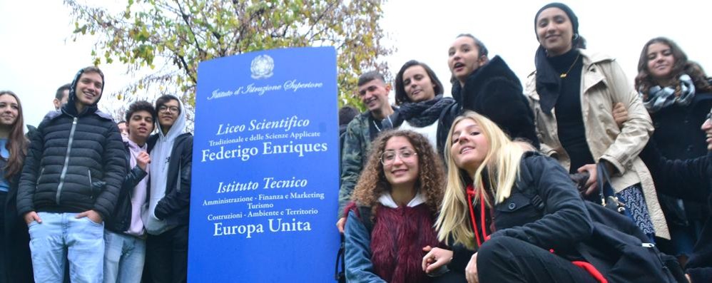 Alcuni studenti di Enriques ed Europa Unita. La foto è stata scattata prima dell’emergenza coronavirus