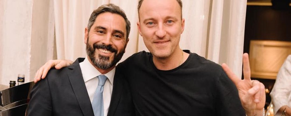 Erik Somaschini con Francesco Facchinetti, suo amico e sostenitore della campagna di raccolta