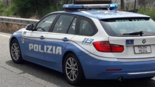Una pattuglia della stradale