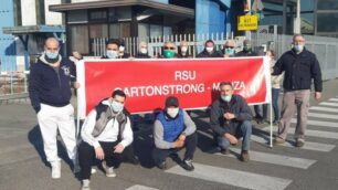 La protesta alla Cartonstrong