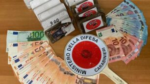 Droga Agrate Brianza carabinieri arresto pusher