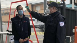 Controllo della temperatura all’entrata di uno stabilimento Agrati