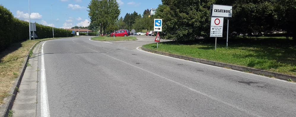 Il confine tra il Comune di Besana  equello di Casatenovo: qui doveva correre il nuovo collegamento ciclopedonale