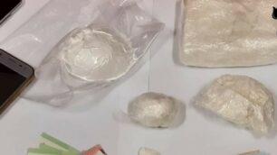 La droga sequestrata a Cesano Maderno