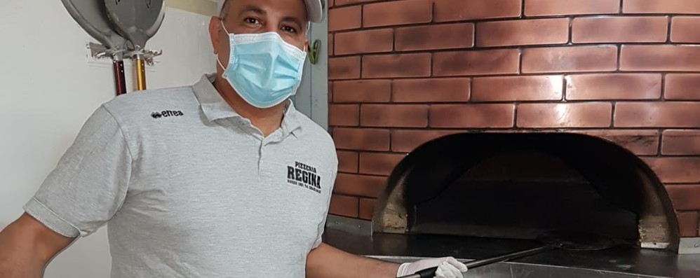 Sovico virus, pizzaiolo egiziano al lavoro