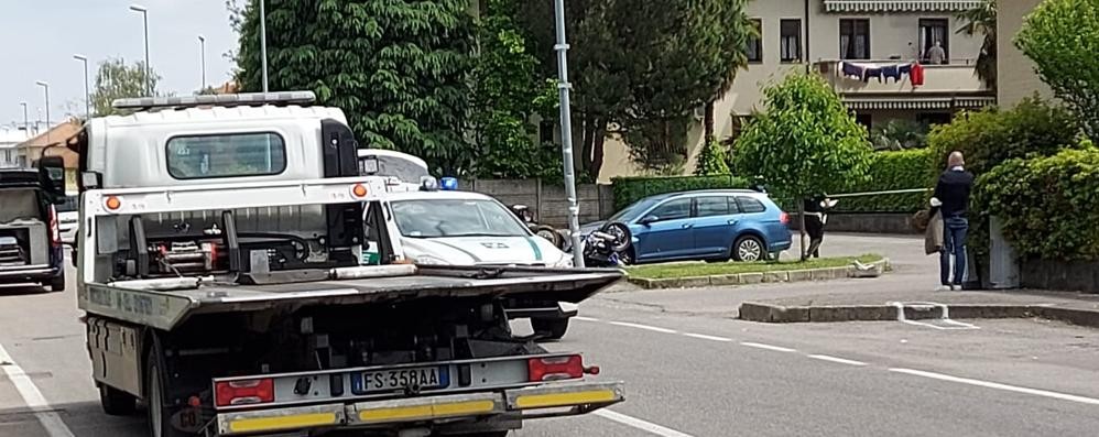 Giussano incidente via Monte Grappa