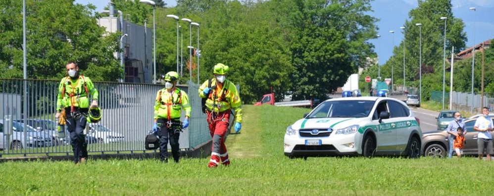 Giussano incidente sul lavoro mercoledì 27 maggio 2020: l’equipaggio dell’elisoccorso