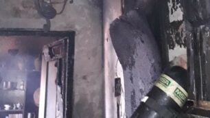 I muri anneriti dalle fiamme