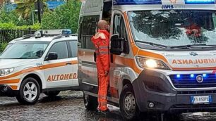 I soccorritori sul luogo dell’incidente a Seveso