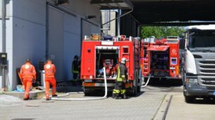 Soccorsi a Nova Milanese per un incendio in via Galvani