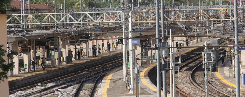 Coronavirus, Fase 2 emergenza: stazione di Monza