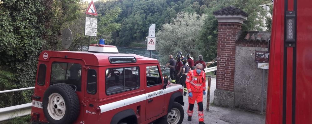 I vigili del fuoco intervenuti nella zona della centrale idroelettrica Esterle