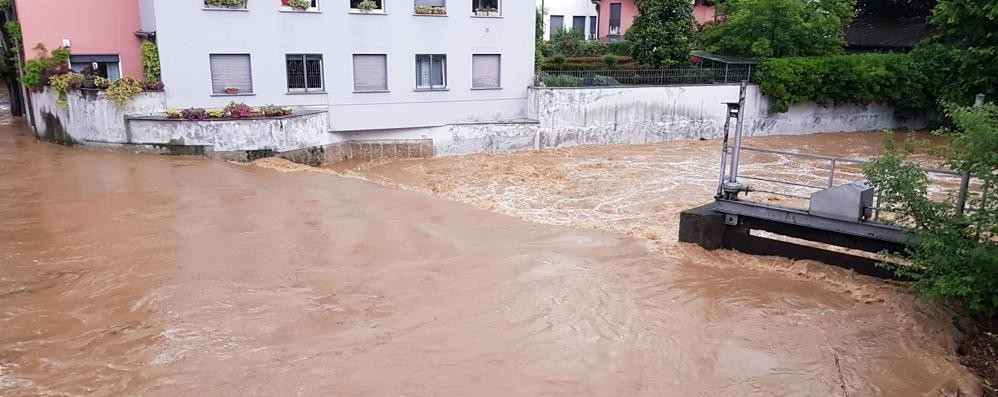 Maltempo Lambro Monza osservato speciale livelli alti