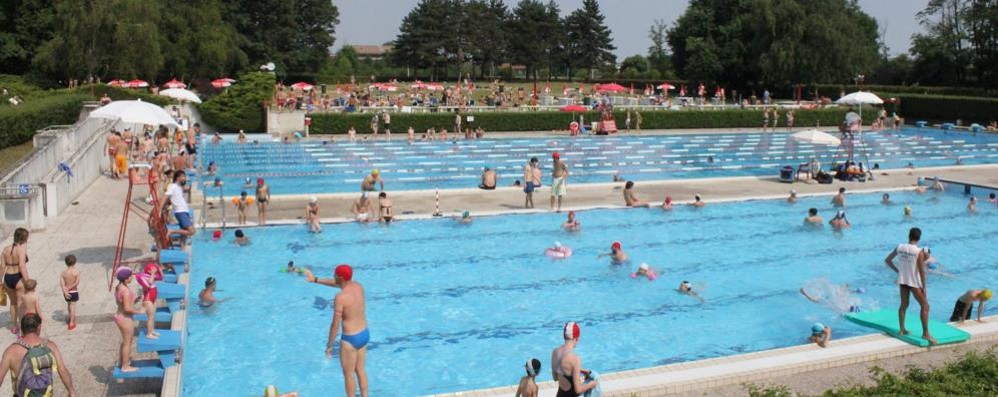 Le piscine esterne del centro sportivo della Porada di Seregno