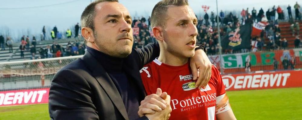 Cristian Brocchi con capitan D'Errico