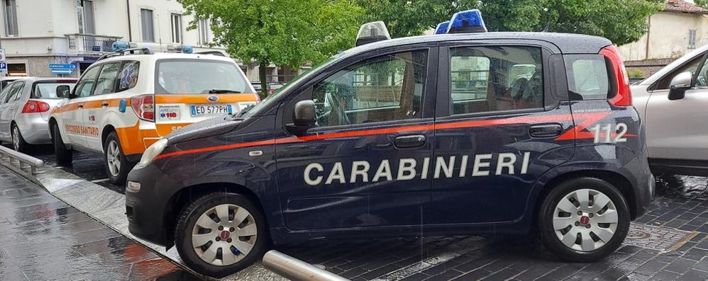 I soccorsi in piazza San Giacomo venerdì mattina