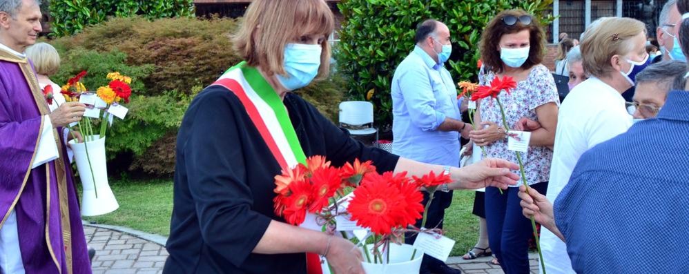 La città di Lissone ricorda al cimitero i morti per coronavirus