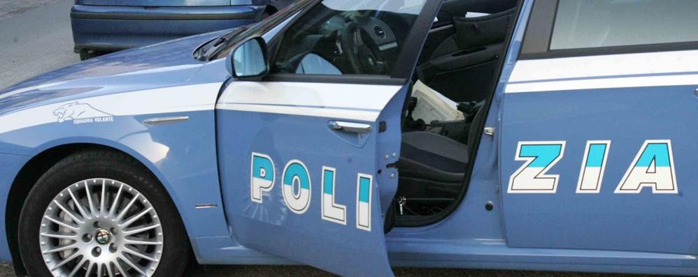 Una pattuglia della polizia di stato