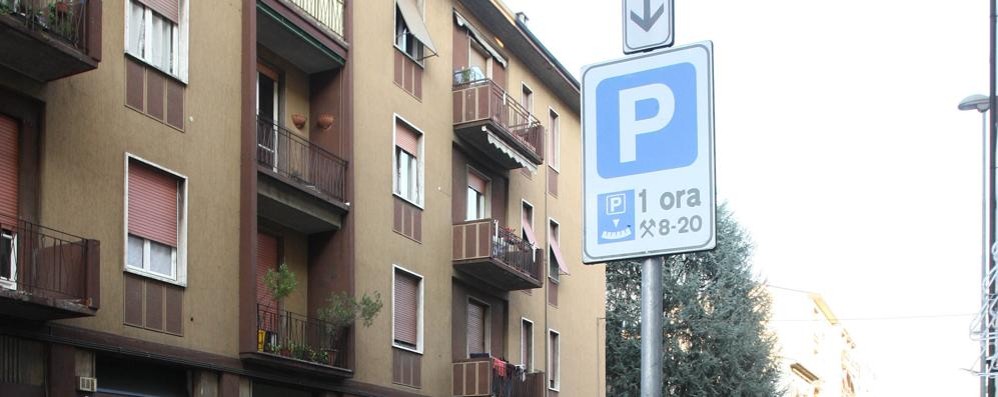 MONZA PARCHEGGI