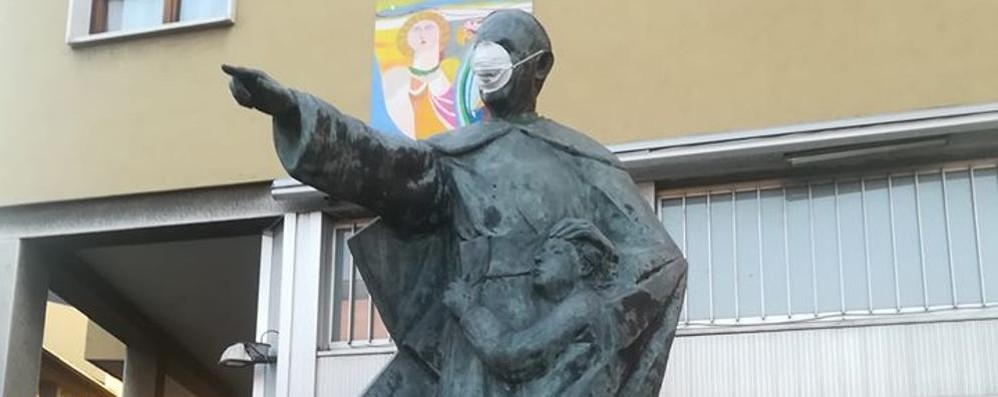 Statua Padre Monti a Bovisio Masciago