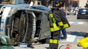 L’incidente  in via Roma a Cesano Maderno