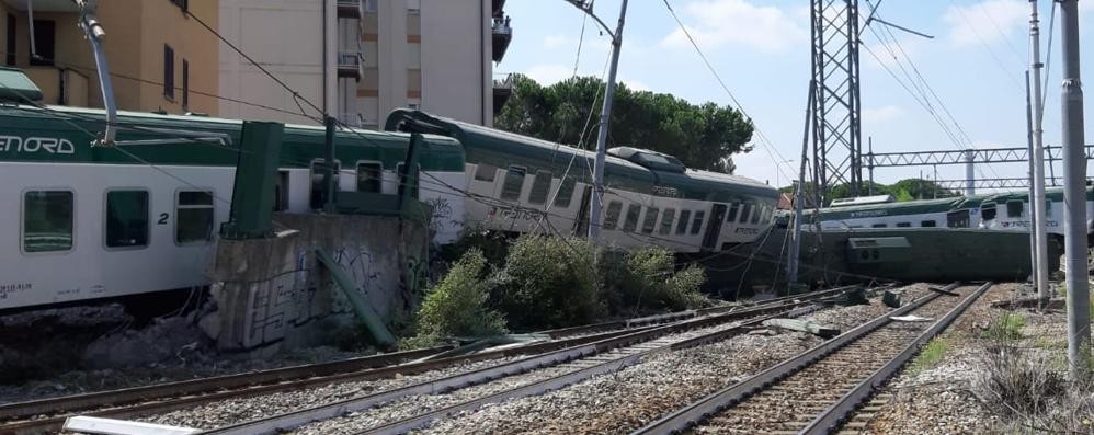 Il treno deragliato