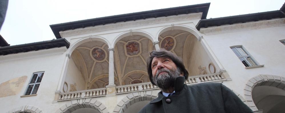 Cesano Maderno, Massimo Cacciari a Palazzo Borromeo: immagine pronta a tornare attuale dal prossimo autunno