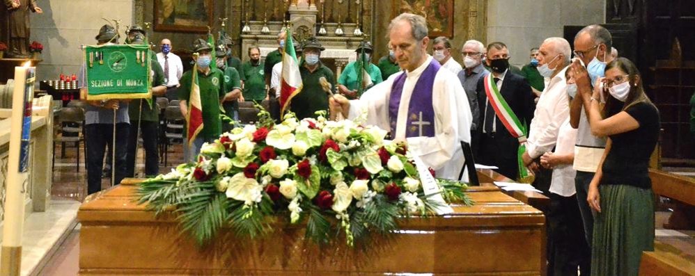 Il funerale dell'Alpino Carlo Meroni