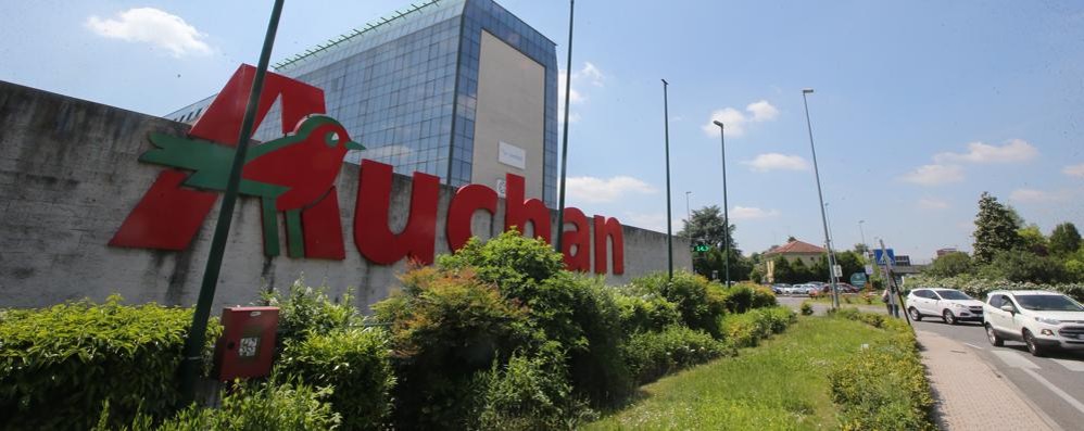 L’Auchan di via Lario a Monza