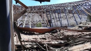Monza: le foto del crollo della ex Pastori Casanova in via Dante