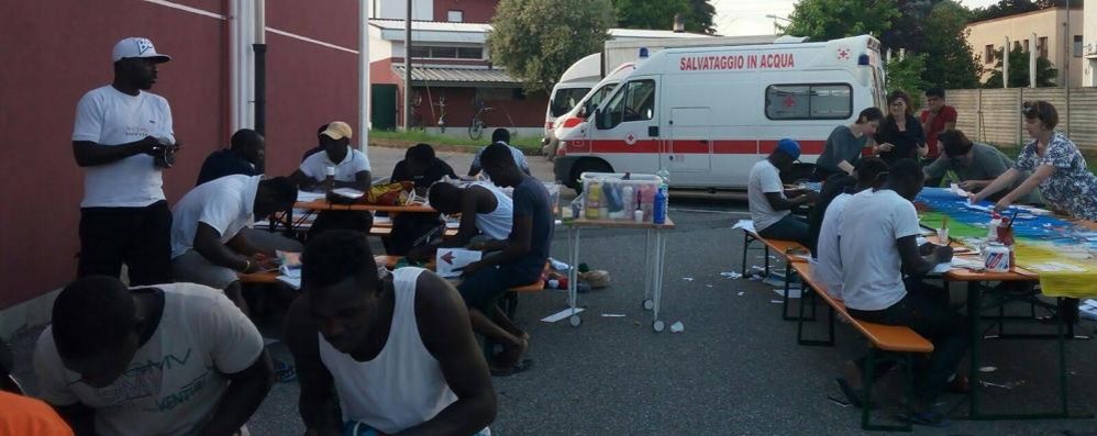 Agosto 2019: i profughi ospitati nel centro di accoglienza di Agrate