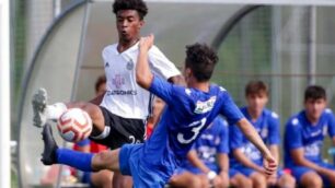 Seregno - Il Seregno in azione in una recente amichevole contro la sua Under 19