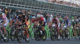 Monza 12 ore ciclismo in pista