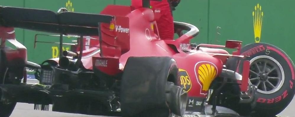 La Ferrari di Vettel incidentata