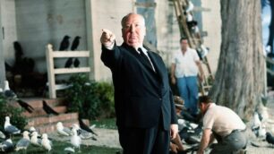 Il regista Alfred Hitchcock