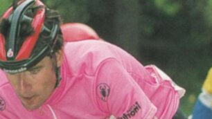 Gianni Bugno, due volte iridato e vincitore, tra le altre, dell’edizione da record del Giro d’Italia 1990: in rosa dal primo all’ultimo giorno