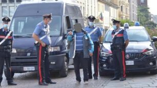 La stazione mobile dei carabinieri in largo Mazzini