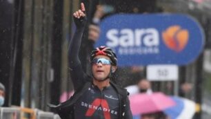 Narvaez vince sul traguardo di Cesenatico