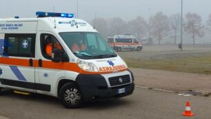 Le ambulanze in piazza mercato