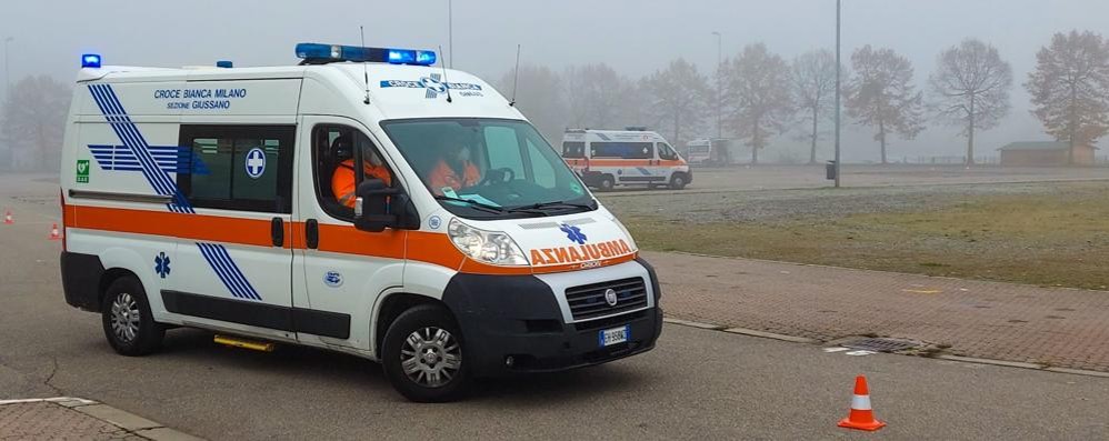 Le ambulanze in piazza mercato