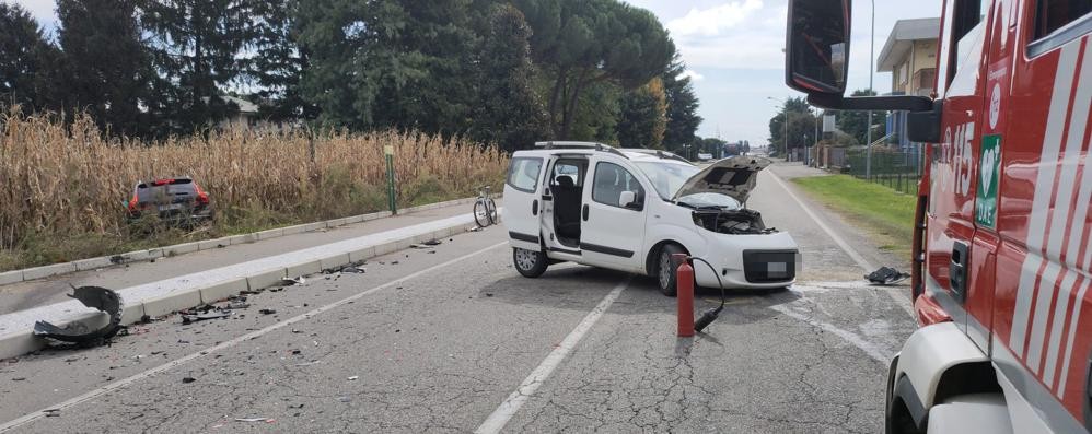 Misinto incidente con vigili del fuoco