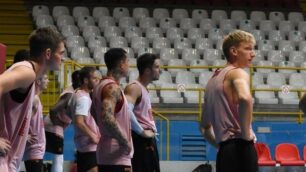 Un allenamento dei Reds di Bernareggio in preparazione alla Toyota Cup pallacanestro