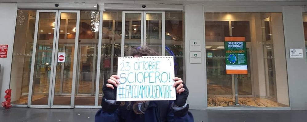 Unione degli Studenti sciopero Regione Lombardia