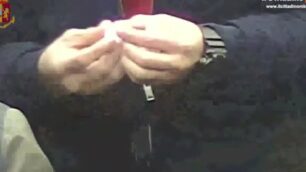 VIDEO: il blitz antidroga della Polizia a Monza