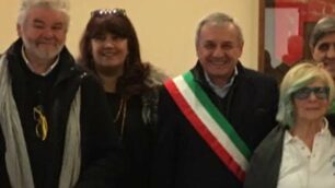 Biassono: il sindaco Casiraghi con Carrer alla consegna della benemerenza cittadina 2018