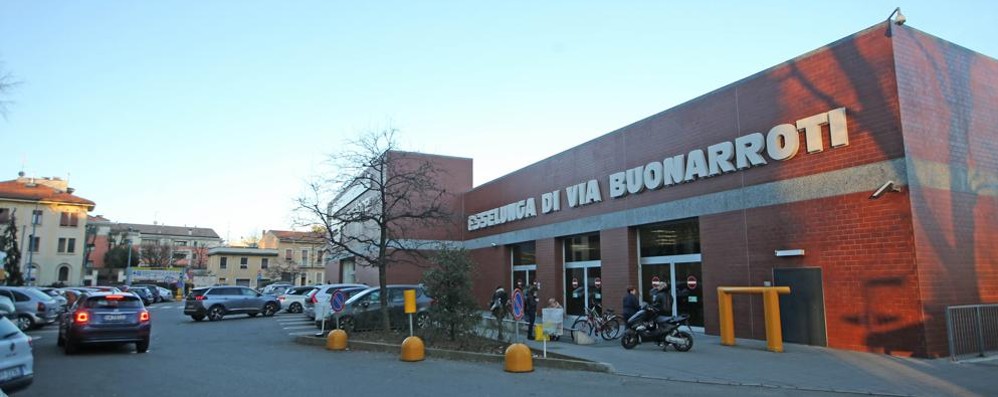 Monza Esselunga di via Buonarroti