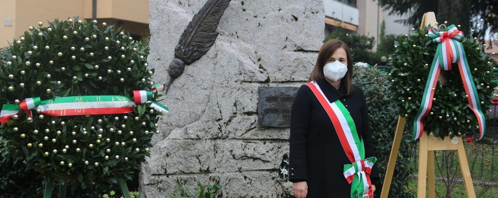 Il sindaco Lisa Mandelli alla commemorazione per il IV novembre